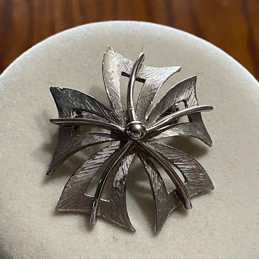 Jj Silver Floral Brooch